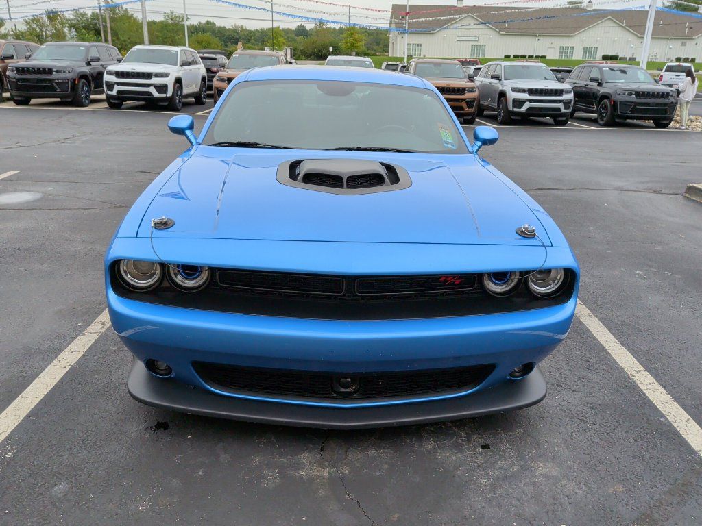 Used 2016 Dodge Challenger R/T Scat Pack RWD image 3