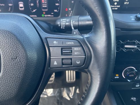 Certified 2025 Honda Accord Sport image 27