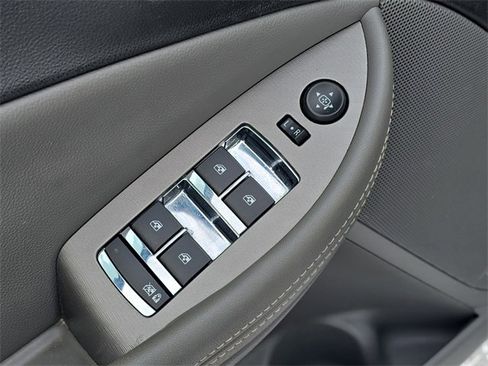 Used 2017 Chevrolet Impala LS image 9