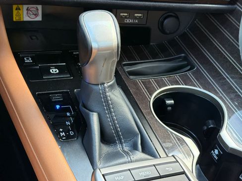 Used 2021 Lexus RX 350 AWD w/ Luxury Package image 24