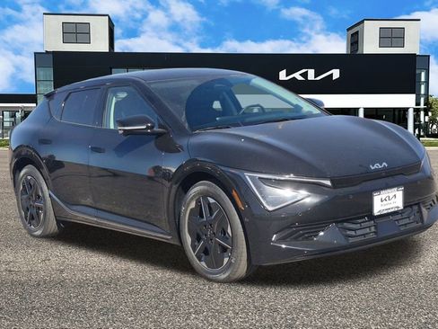 New 2025 Kia EV6 Wind image 2