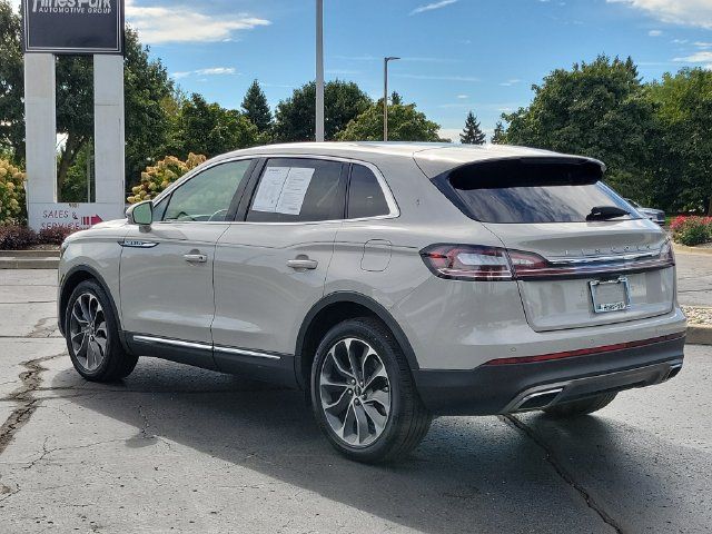 Used 2023 Lincoln Nautilus Reserve AWD/4WD image 3