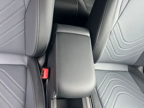 New 2026 Volkswagen Tiguan SE R-Line FWD image 40