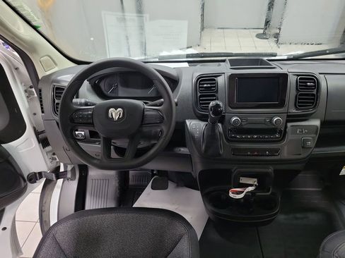 Used 2024 RAM ProMaster 2500 image 15