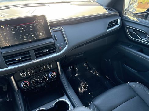 Certified 2024 GMC Yukon XL SLT w/ SLT Luxury Package image 26