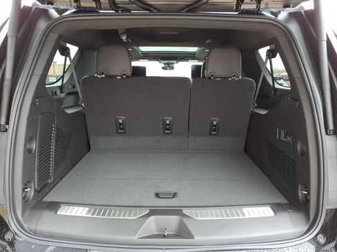 New 2026 GMC Yukon AT4 Ultimate w/ LPO, Floor Liner Package AWD/4WD image 13