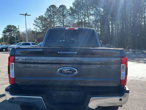 Used 2017 Ford F250 Lariat w/ Lariat Value Package image 8