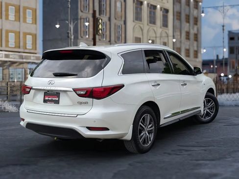 Used 2020 INFINITI QX60 Luxe w/ Essential Package FWD image 6