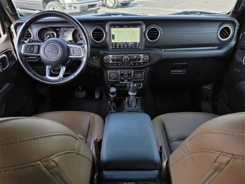 Used 2021 Jeep Gladiator Overland w/ Popular Equipment Package image 11