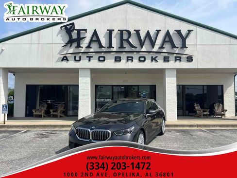 Used 2024 BMW 530i w/ Premium Package RWD image 1