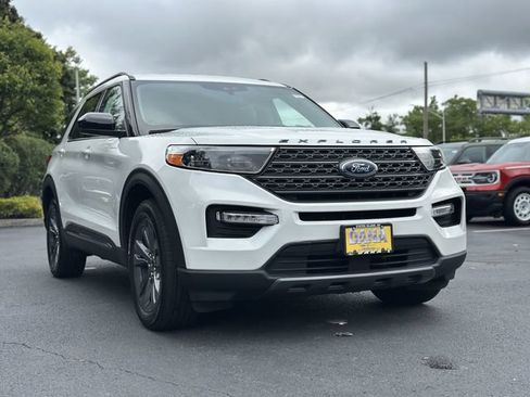 Certified 2023 Ford Explorer XLT w/ Equipment Group 202A AWD/4WD image 48