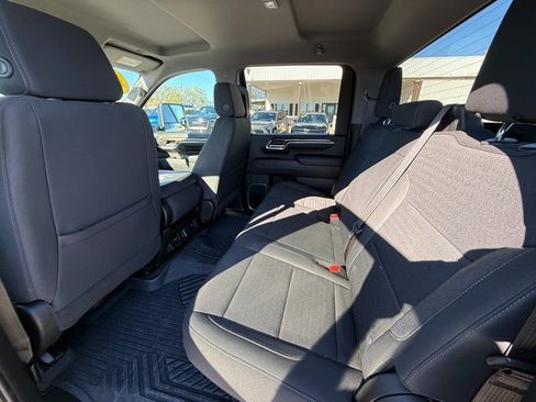 Used 2024 Chevrolet Silverado 2500 LT image 13