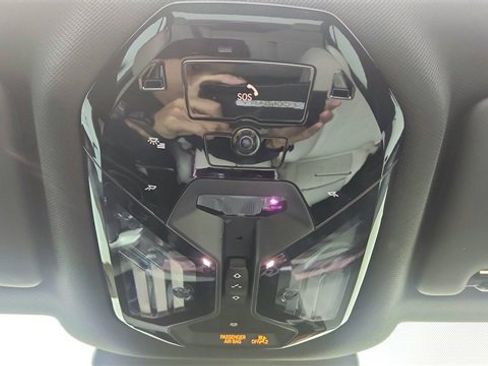 Used 2025 BMW i5 xDrive40 image 58