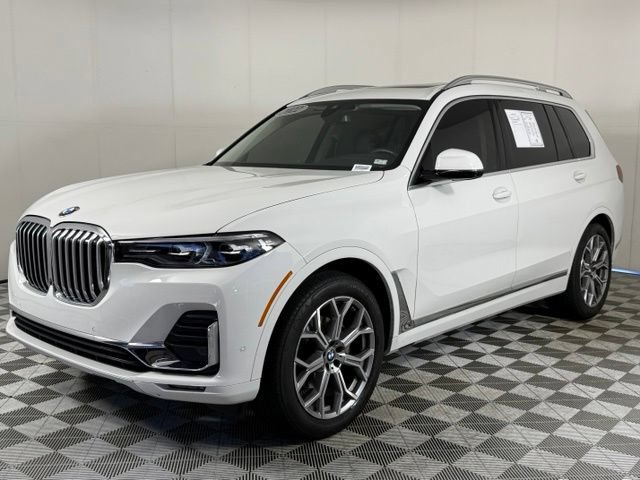 Used 2022 BMW X7 xDrive40i w/ Cold Weather Package AWD/4WD image 2