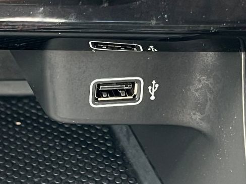 Used 2019 Volkswagen Jetta GLI FWD image 25