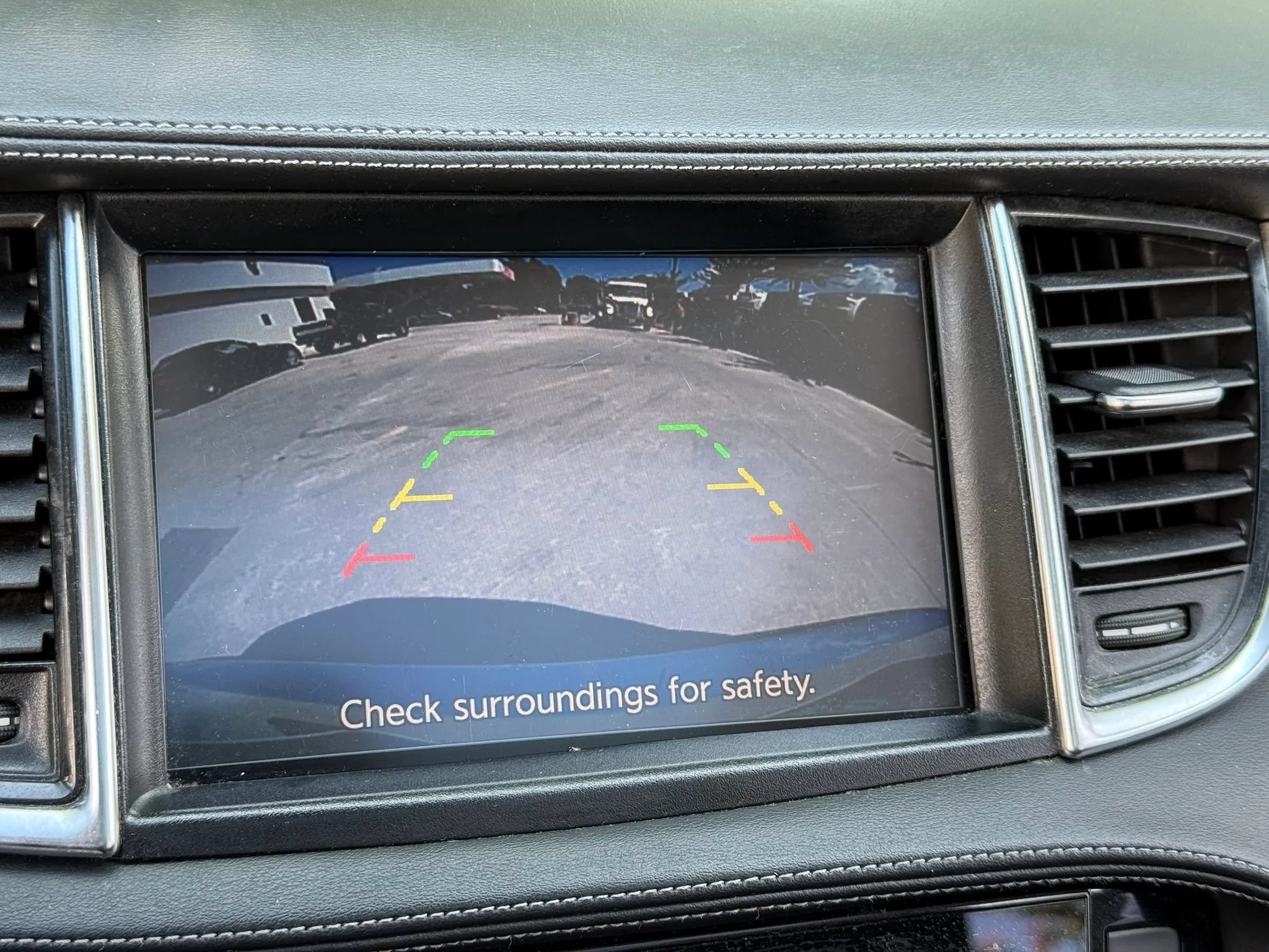 Used 2019 INFINITI QX50 Luxe AWD/4WD image 17