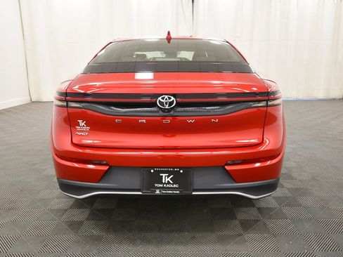 Used 2023 Toyota Crown AWD/4WD image 6