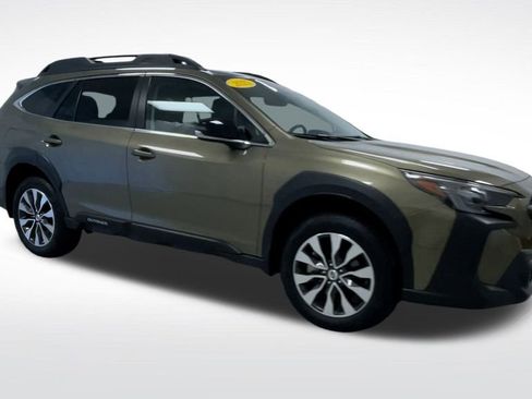 Used 2025 Subaru Outback Limited image 2