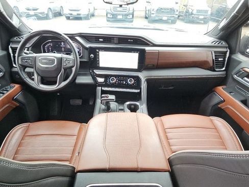 Used 2024 GMC Sierra 1500 Denali Ultimate image 12