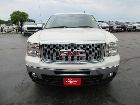 Used 2011 GMC Sierra 1500 SLE w/ Power Tech Package AWD/4WD image 14