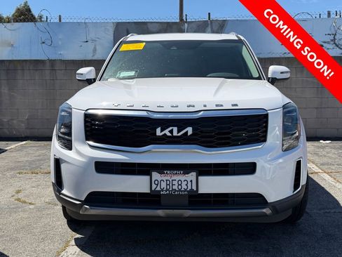 Used 2022 Kia Telluride S image 3