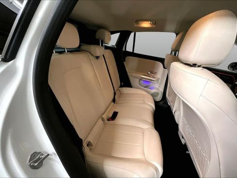 Certified 2023 Mercedes-Benz GLA 250 4MATIC image 19