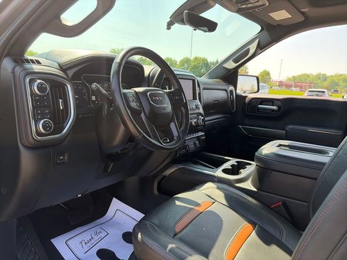 Used 2021 GMC Sierra 1500 AT4 w/ AT4 Value Package AWD/4WD image 17