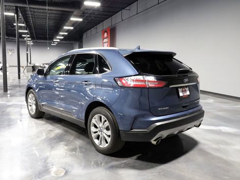 Used 2019 Ford Edge Titanium w/ Cargo Accessory Package AWD/4WD image 5