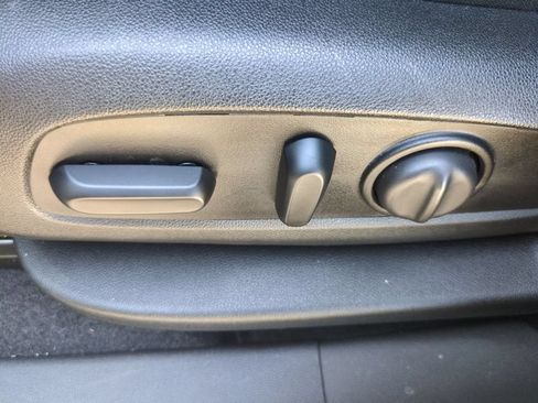 Used 2021 Chevrolet Equinox LT FWD image 14