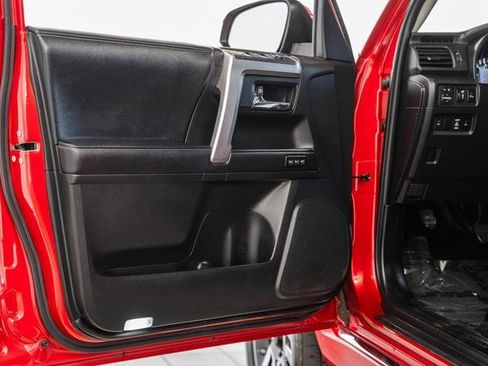 Used 2019 Toyota 4Runner Limited image 35