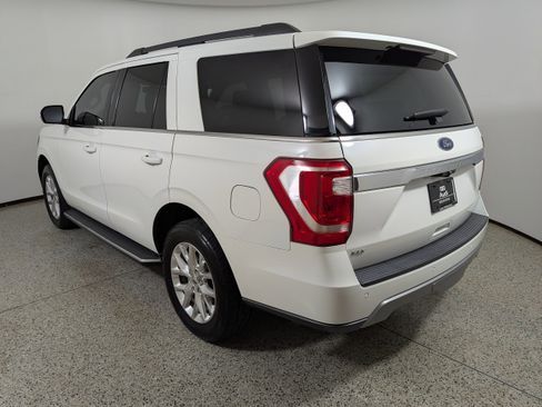 Used 2021 Ford Expedition XLT image 5
