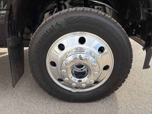 Used 2026 Ford F450 Platinum w/ Platinum Plus Package image 35