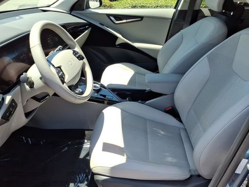 Certified 2023 Kia Niro Wind FWD image 11