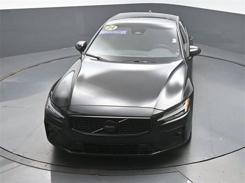 Certified 2024 Volvo S60 B5 Plus image 40