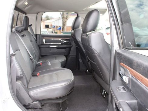 Used 2017 RAM 1500 Laramie w/ Convenience Group AWD/4WD image 30