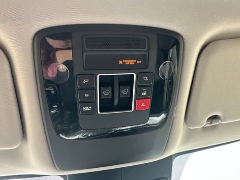 Used 2024 Kia Carnival SX Prestige FWD image 89
