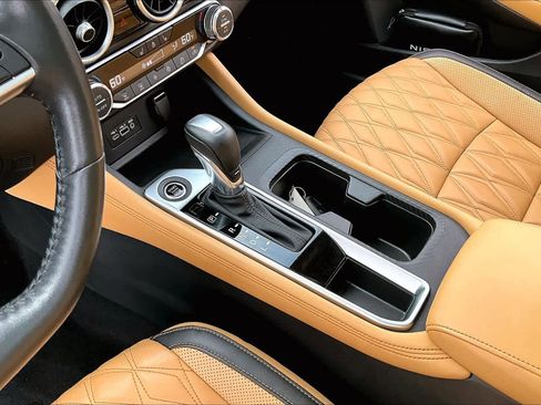 Used 2023 Nissan Sentra SV w/ SV Premium Package image 16