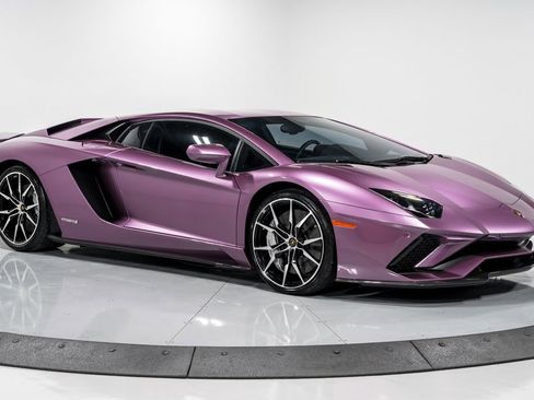 Used 2018 Lamborghini Aventador S image 38