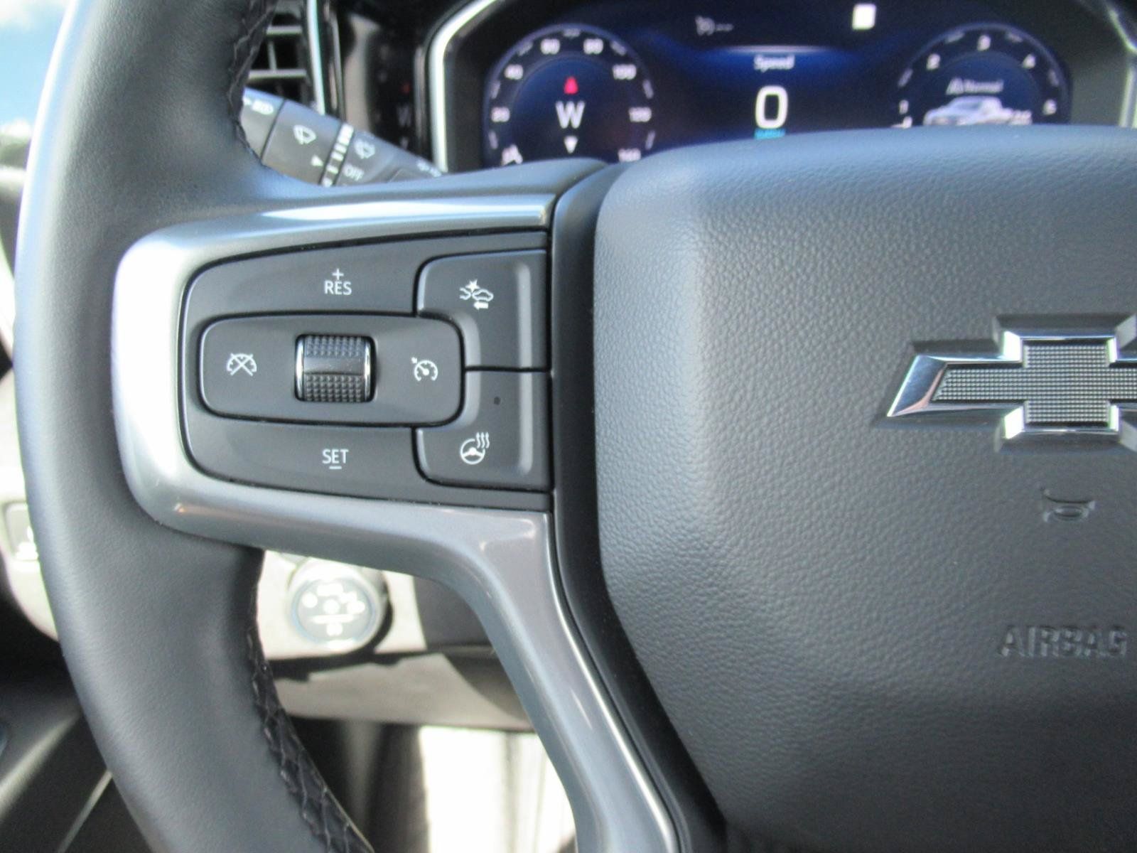 Used 2023 Chevrolet Silverado 1500 RST AWD/4WD image 28