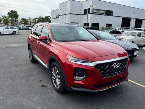 Used 2019 Hyundai Santa Fe Limited image 2