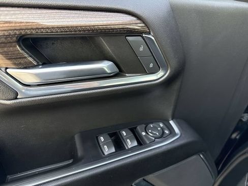 Used 2023 Chevrolet Silverado 1500 LT AWD/4WD image 17