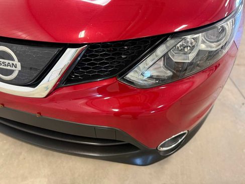 Used 2018 Nissan Rogue Sport SV w/ SV All-Weather Package AWD/4WD image 6