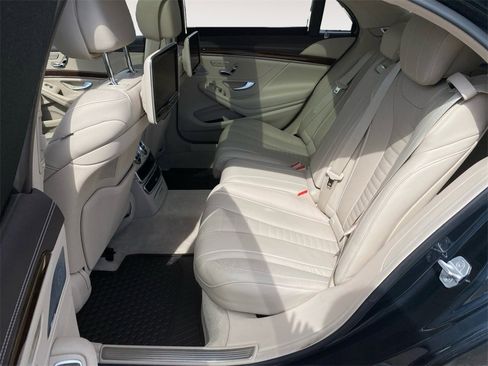 Used 2016 Mercedes-Benz S 550 Sedan image 12
