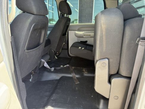 Used 2011 Chevrolet Silverado 3500 W/T w/ Skid Plate Package AWD/4WD image 23
