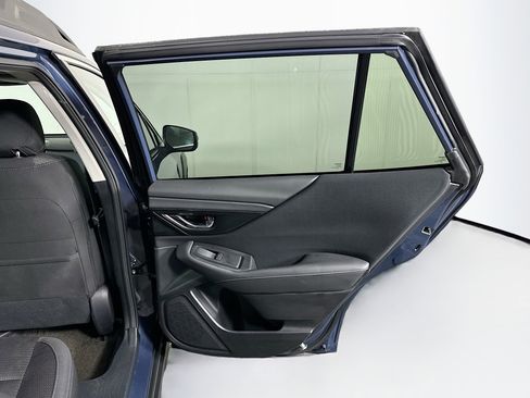 Used 2025 Subaru Outback Premium image 30