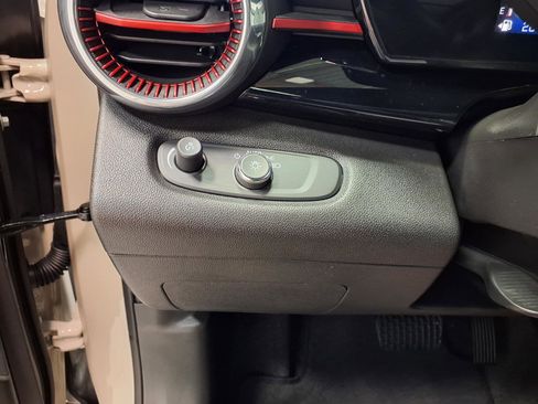 Used 2026 Chevrolet Trax RS w/ Sunroof Package image 23