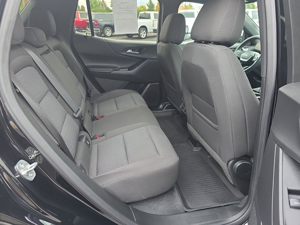 Used 2026 Chevrolet Equinox LT AWD/4WD image 24