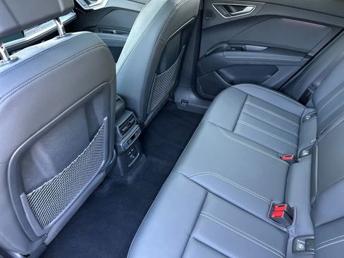 Used 2023 Audi Q4 e-tron Premium Plus w/ Premium Plus RWD image 4
