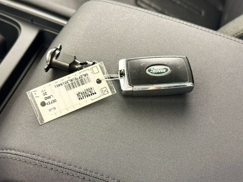 Used 2020 Land Rover Defender 110 SE AWD/4WD image 17