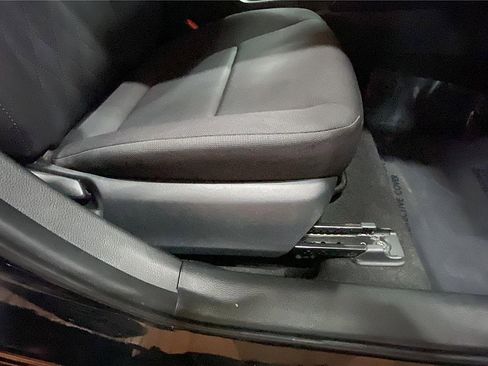 Used 2024 Toyota Corolla LE FWD image 19